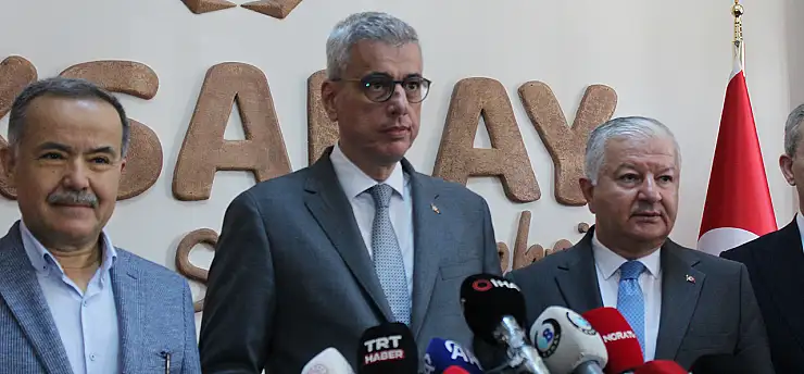 Aksaray'a gelen Bakan Memişoğlu: 'Toplumumuzun yüzde 65'i kilolu'