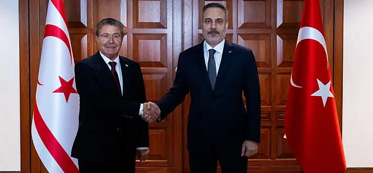 Bakan Fidan, KKTC Başbakanı Üstel ile görüştü