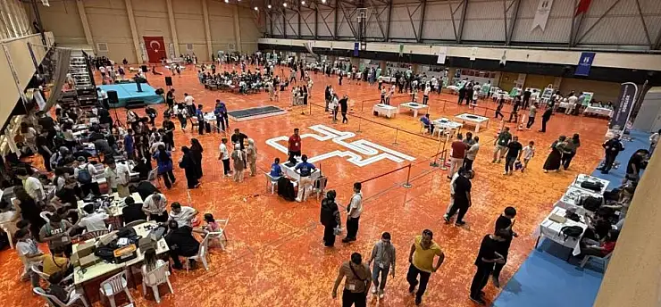Genç mucitler Robot Olimpiyatları'nda buluştu