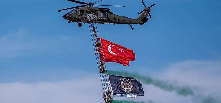 TEKNOFEST Güneydoğu'nun son gününde hava gösterileri yapıldı