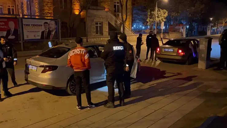 Aksaray'da polisten şok denetim: Araçlar didik didik arandı
