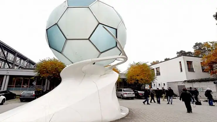 Futbol Federasyonu'na polisten şok baskın
