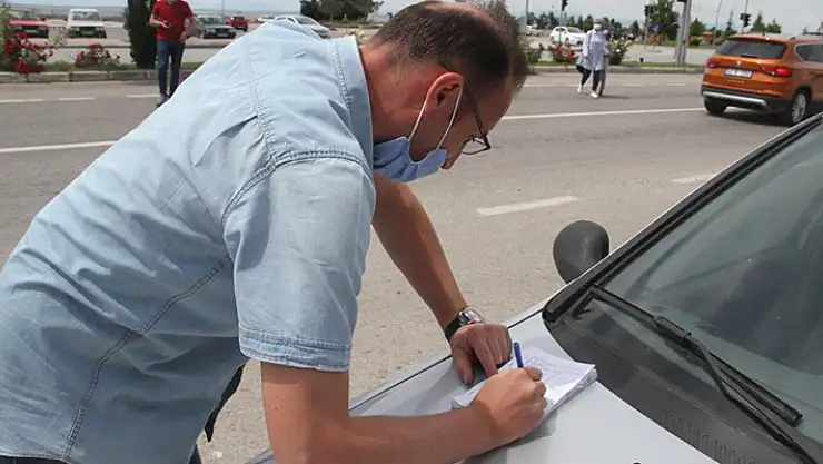 Konya'da polisten sivil kıyafetli trafik denetimi
