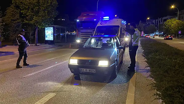 Konya'da polisten 'şok huzur' uygulaması! 600 araç ve sürücü kontrol edildi
