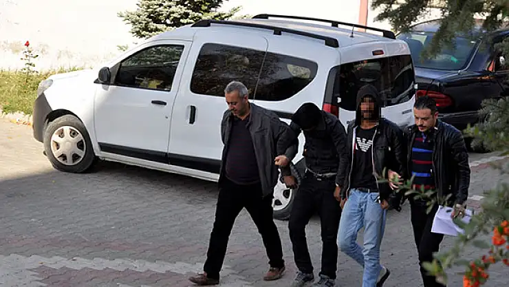 Polisten hırsızlara suçüstü