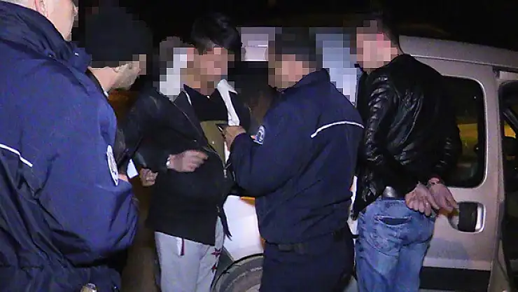 Polisten kaçan ehliyetsiz sürücü kaza yapınca yakalandı