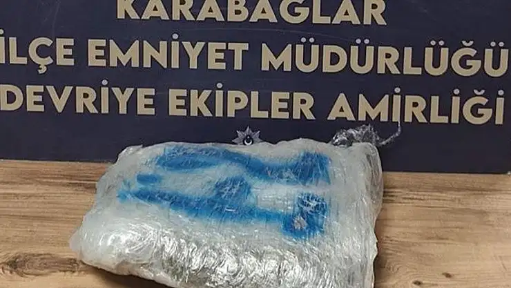 Polisten kaçtı, üzerinde 1 kilo 200 gram uyuşturucu çıktı
