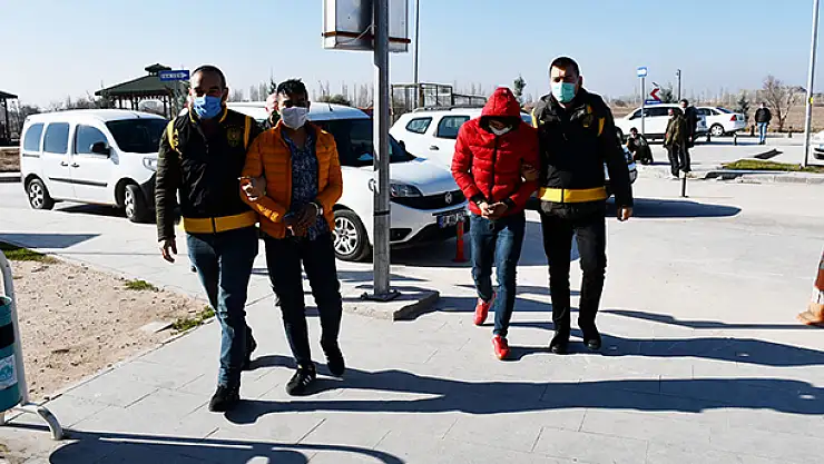 Polisten kaçtı, yakalanınca 'Durmayı sevmiyoruz' dedi