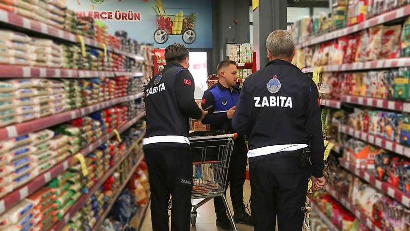 Konya'da fahiş fiyatlara geçit yok! Meram'da marketler tek tek denetlendi
