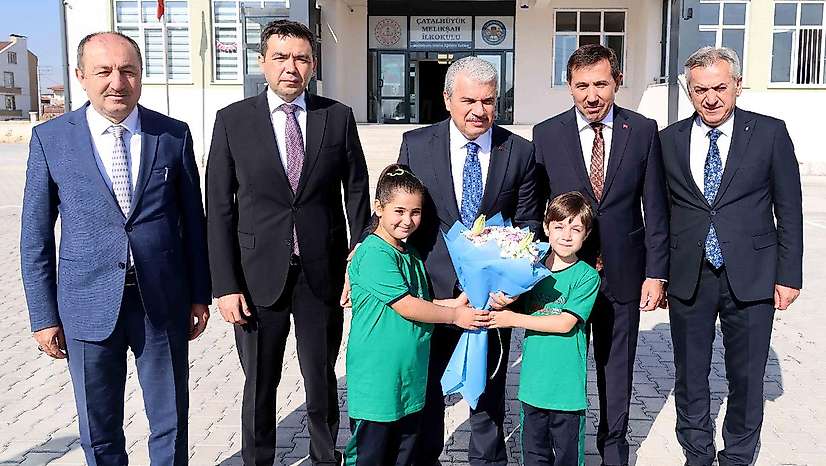 Konya'da yeni eğitim yılına protokolden anlamlı ziyaret!