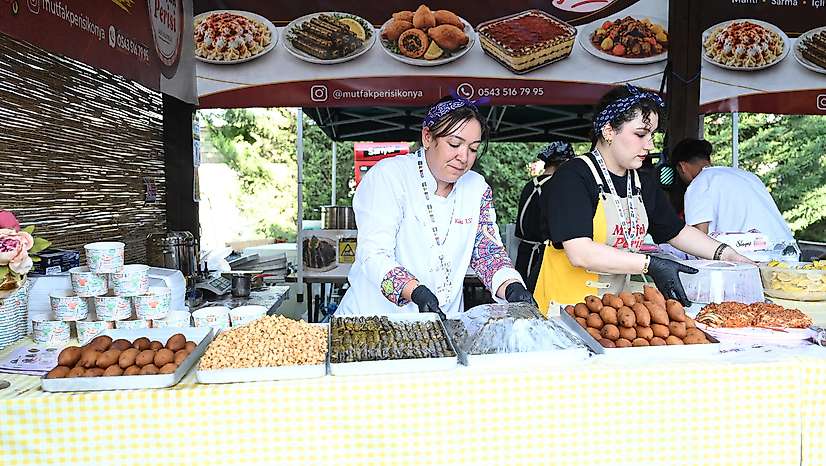 Konya GastroFest'te lezzet şöleni yoğun ilgiyle sürüyor