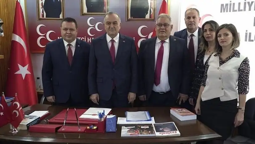 MHP'li Akçay: 'CHP cinnet geçiriyor'