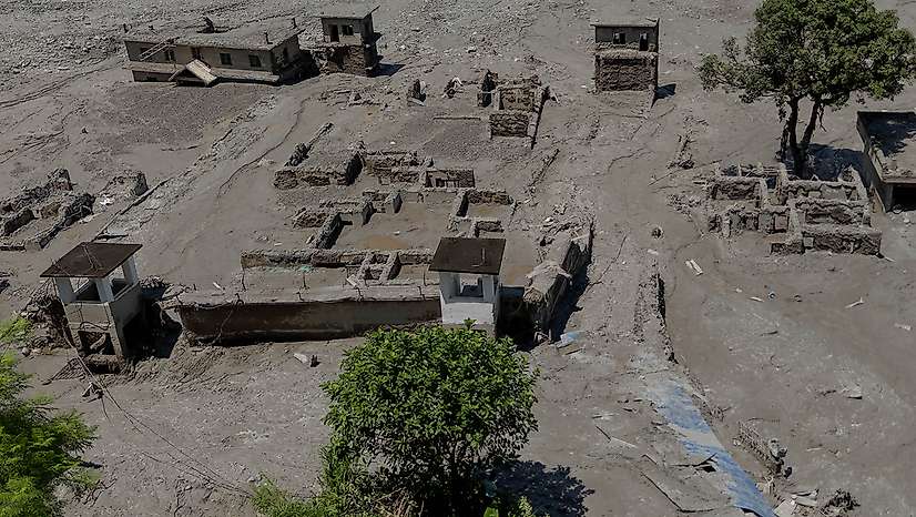 Nepal'deki selde can kaybı 1344'e yükseldi