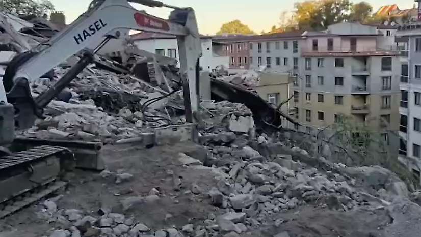 Zonguldak'ta bina çöktü: 30 kişi tahliye edildi