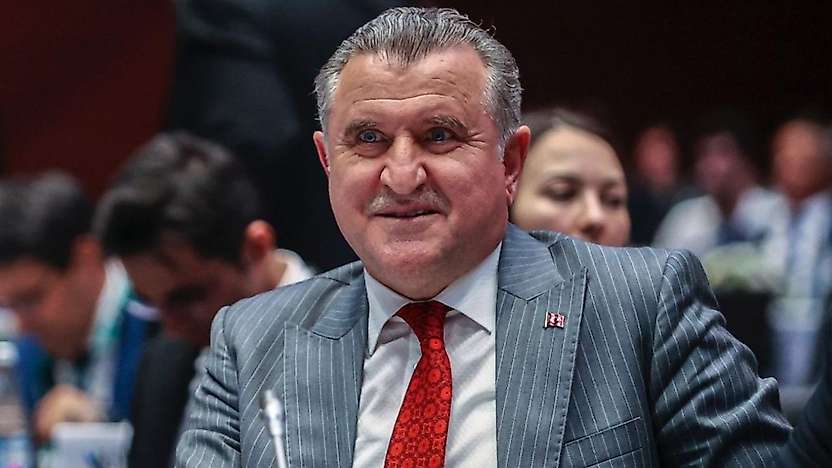 Bakan Bak'tan Konya'daki maça davet