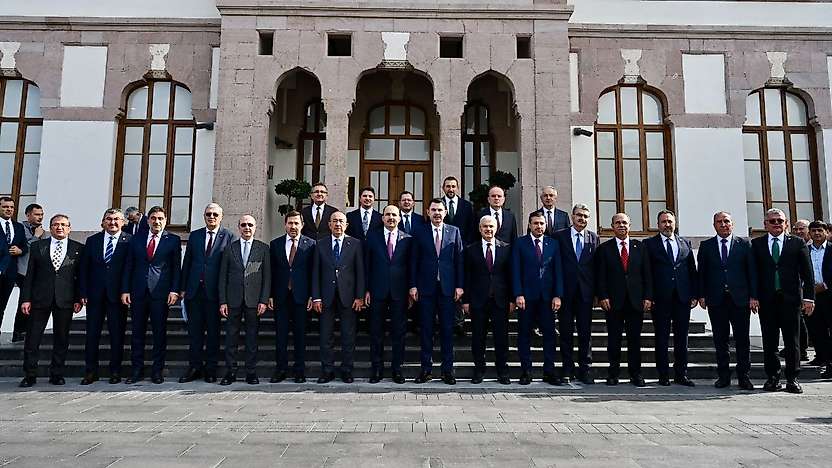 Bakan Kurum'dan Konya'nın projelerine yakın takip