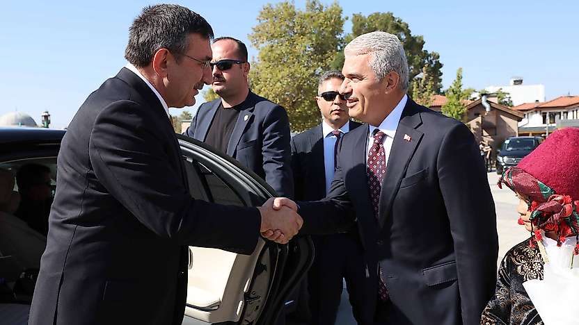 Cumhurbaşkanı Yardımcısı Cevdet Yılmaz'dan Konya Valiliği'ne ziyaret