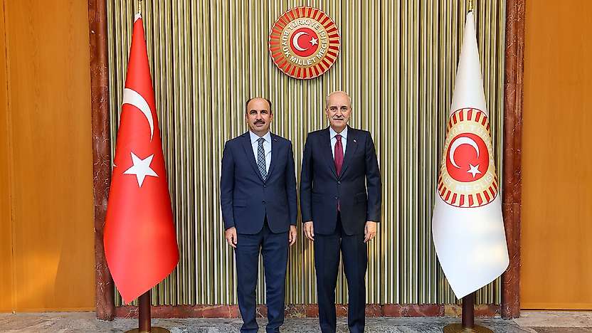 Dünya Belediyeler Birliği Başkanı Altay, mecliste ağırlandı