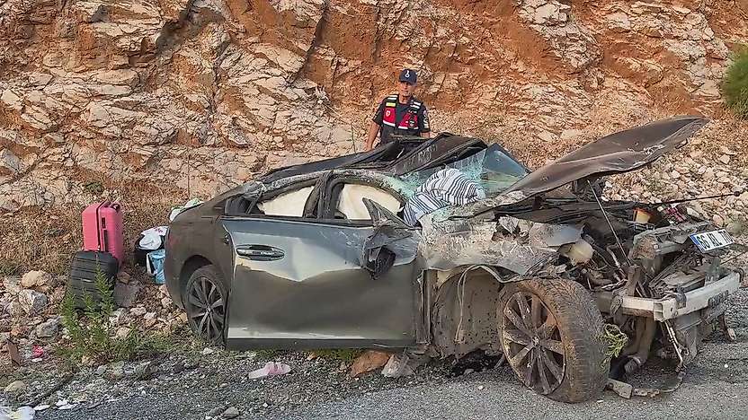 Konya-Antalya yolunda feci kaza: 1 ölü, 2 yaralı