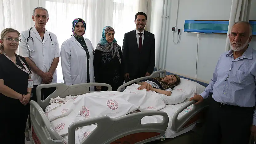 Konya'da 500 günlük tedavi zaferi! Alkış ve gözyaşlarıyla uğurlandı