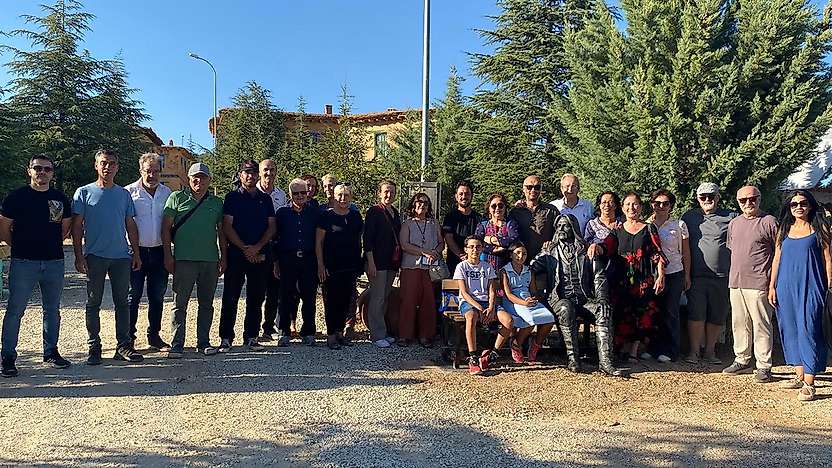 Konya'da Barış Manço'nun heykeli dikildi