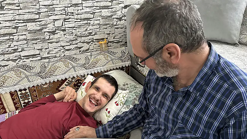 Konya'da engelli oğluna yaptığı düzenekle gönülleri kazandı
