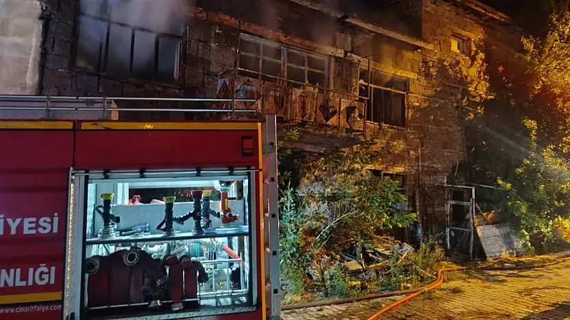 Konya'da evde çıkan yangın paniğe neden oldu