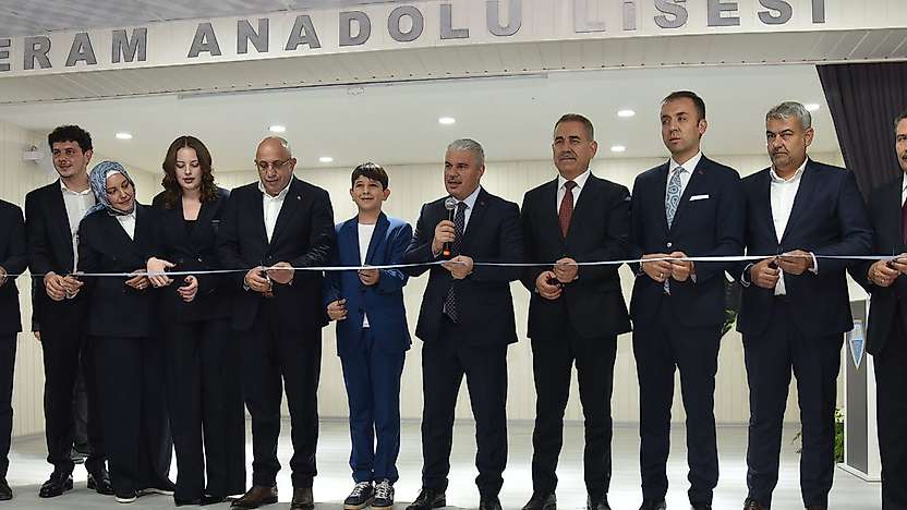 Konya'da hayırsever iş insanından kızının okuluna anlamlı jest