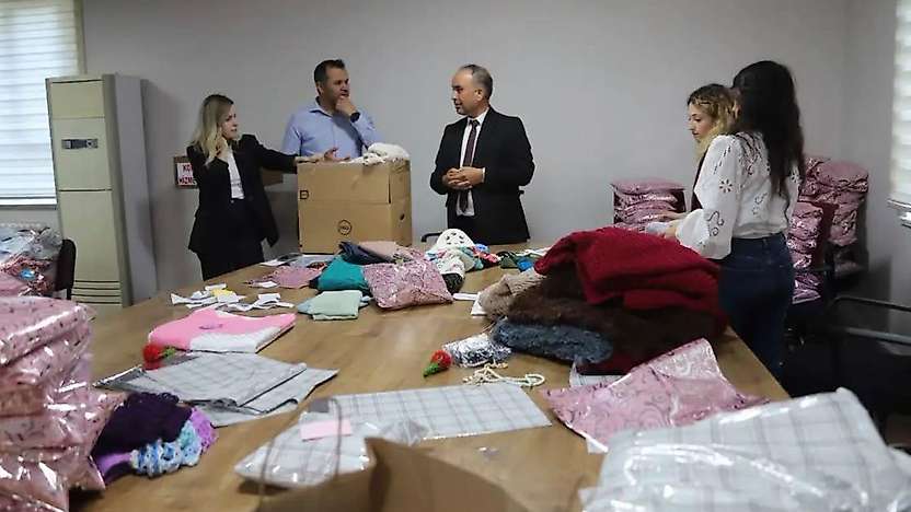 Konya'da 'İlmek İlmek Gönülden' projesi: El emeği ürünler huzurevlerine ulaştırılacak
