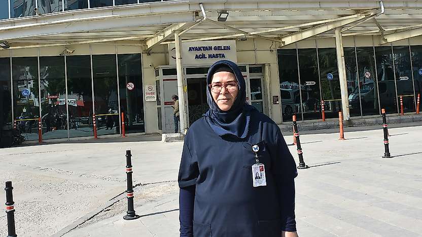 Konya'da kanserle savaşan hemşire çok sevdiği hastalarından kopamadı