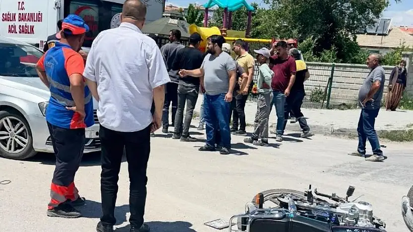 Konya'da korkutan çarpışma! Motosiklet beton mikserine böyle çarptı