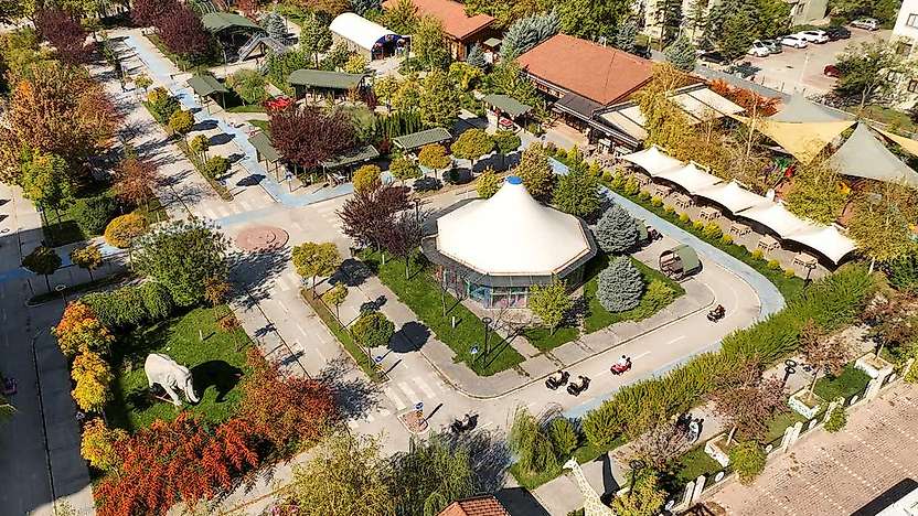 Konya'da minikler trafik kurallarını uygulayarak öğreniyor