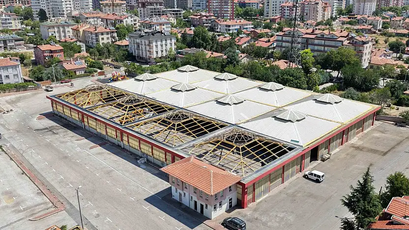 Konya'da o pazar yeri baştan sona yenileniyor