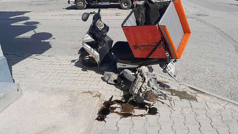 Konya'da otomobil ve motosiklet çarpıştı:!