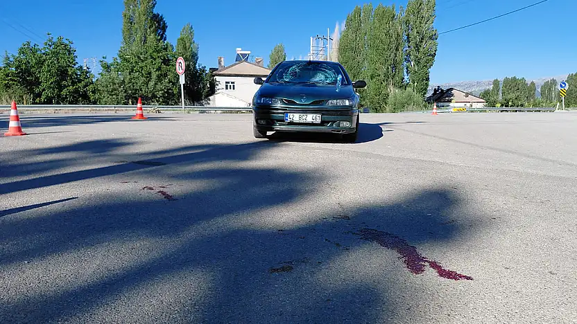 Konya'da otomobil yayaya çarptı!