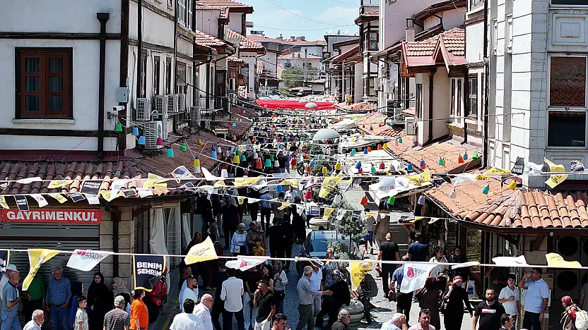 Konya'da Tarihi Çarşılar Alışveriş Günleri indirimle başladı