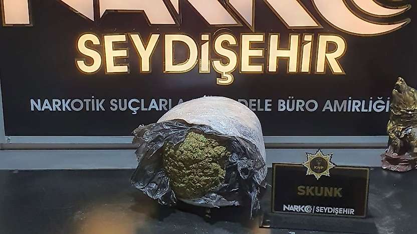 Konya'da uyuşturucu operasyonu! Bagajdaki kova dikkat çekti