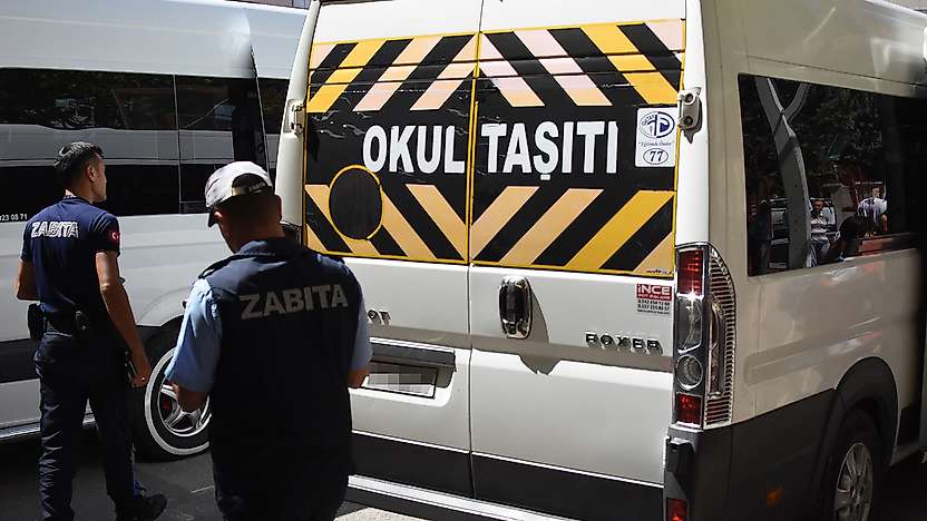 Konya'da velilere okul servisi uyarısı: Belgeleri kontrol edin