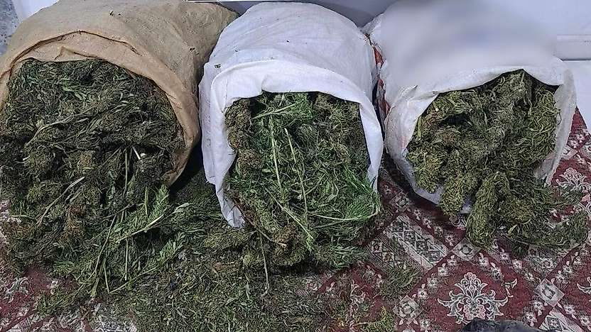 Konya'da zehir tacirlerine darbe: 4 tutuklama