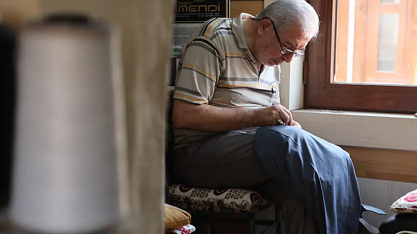 Konya'daki son usta: Fabrikaların yapamadığını dükkanında yapıyor!