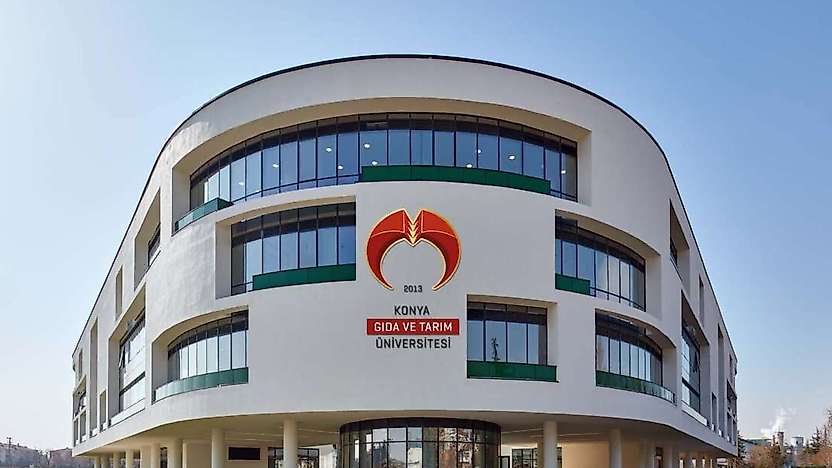 Konya'daki üniversitede dikkat çeken YKS tablosu