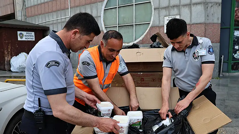 Konya'dan Antalya'ya mide bulandıran 1 tonluk sevkiyat!