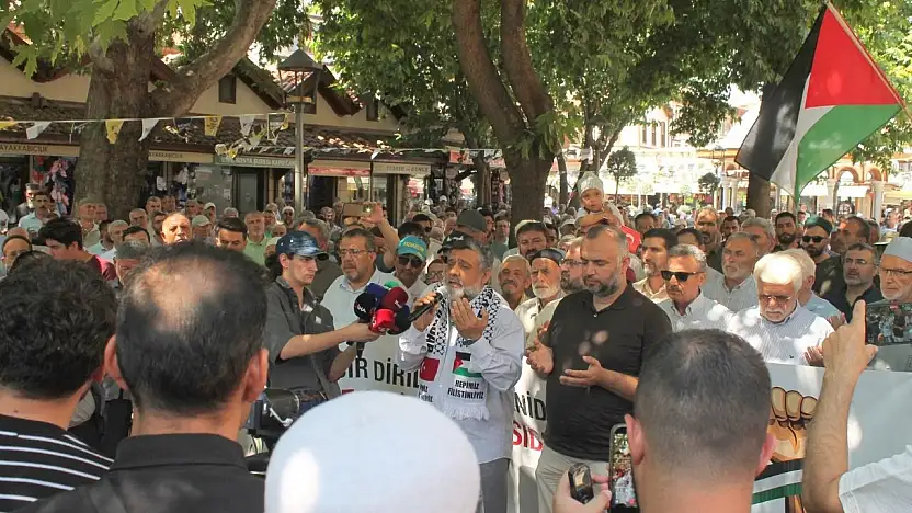 Konya'dan sınırda bekletilen Filistin Konvoyu'na destek