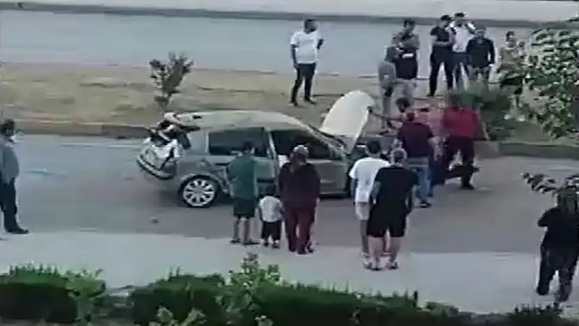 Konya istikametinde kaza: Otomobil refüjü aşıp karşı şeride geçti