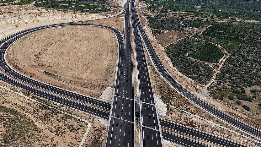 Konya-Mersin yolunda ulaşımı rahatlatacak otoyol açıldı
