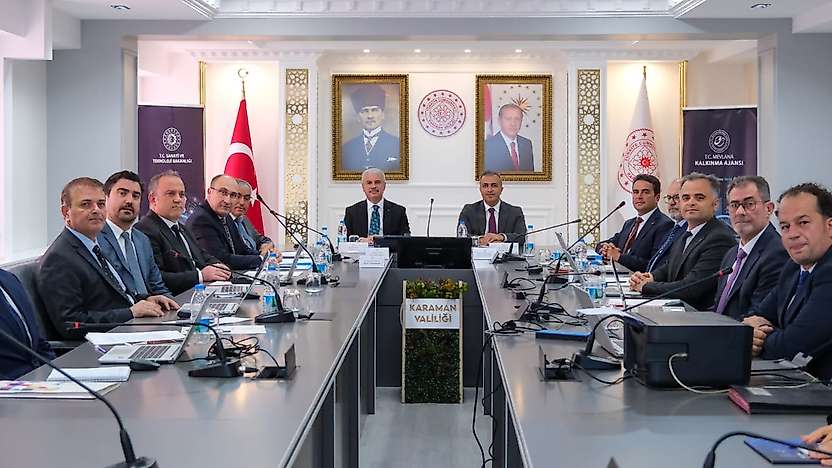 Konya ve Karaman valileri kalkınma için buluştu