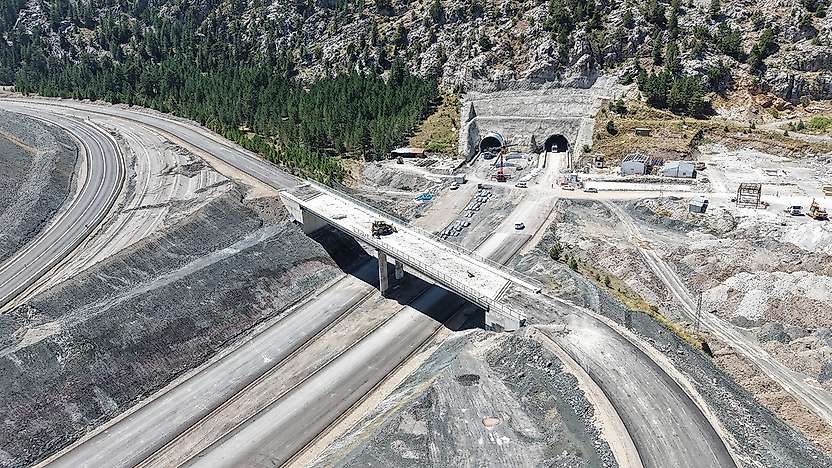 Konyalı Başkandan Alacabel Tüneli'nin bu kış ulaşıma açılacağı müjdesini