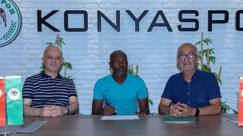 Konyaspor'da geleceğe atılan imza
