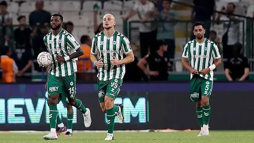 Konyaspor'un Fenerbahçe karşısındaki 11'i açıklandı