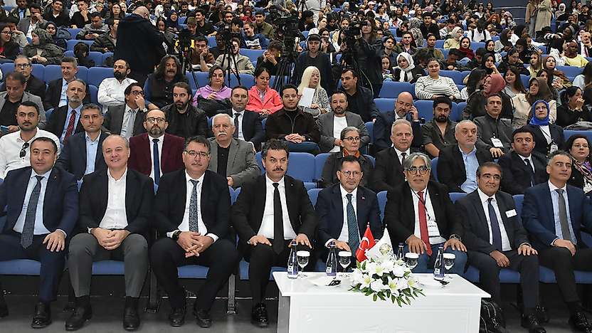 Selçuk Üniversitesinde yapay zeka rüzgarı esti